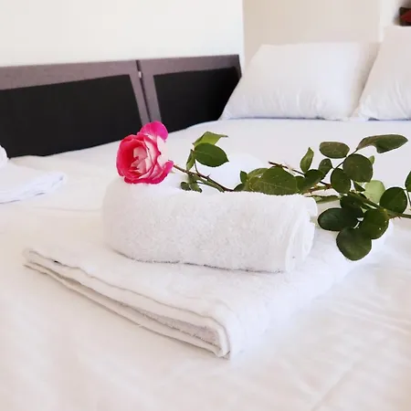 Venecia Of Mani - Relax In A Pool Appartamento *