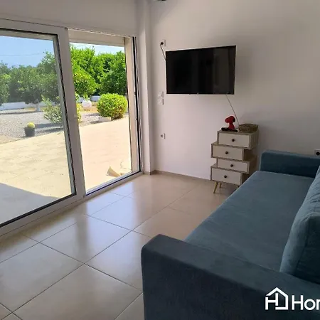 Venecia Of Mani - Relax In A Pool *